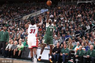 手改变防守 手改变防守