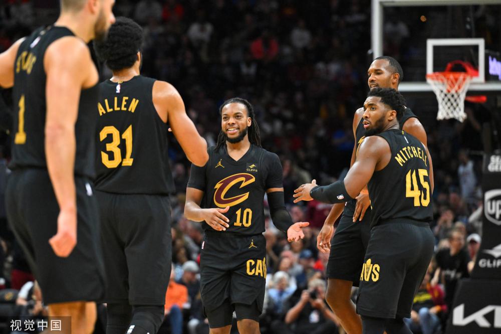 于多名球员 于多名球员