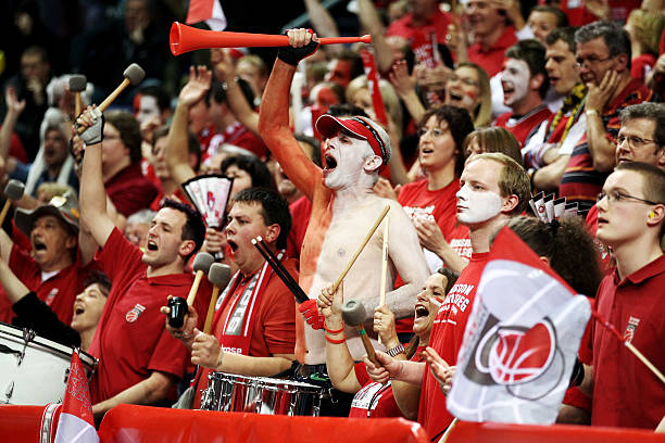 加强中场控 加强中场控